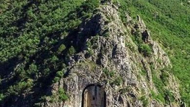 Photo of Drone Operator Discovers Enigmatic Mountain Doorway And Ventures Inside