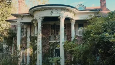 Photo of Inside pilot’s creepy mansion frozen in time –