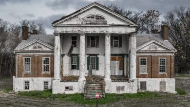 Photo of Exploring a 200 Year old Abandoned Mansion