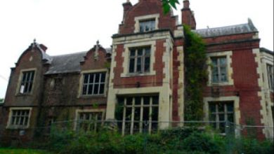 Photo of The abandoned property that was once home to famous poet John Milton.