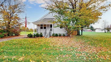 Photo of Charming 3-Bedroom Home with Spacious Yard and New Upgrades – $199,000