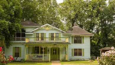 Photo of Historic Victorian Home on 2.65 Acres – $185,000